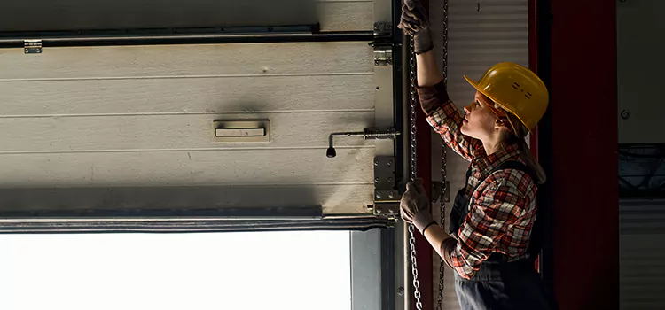 Addressing Common Garage Door Stoppage Issues in Hopkinsville, KY